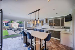 Kitchen-Diner- click for photo gallery